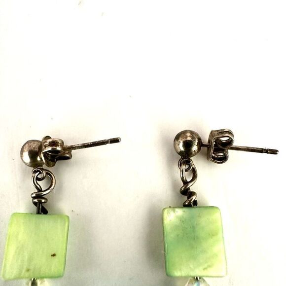 Blue abalone beaded drop post earrings - Picture 5 of 6